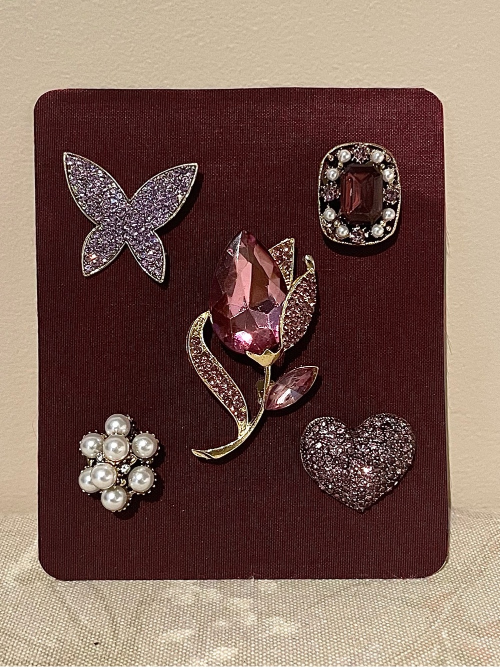Brooch Cluster ✨